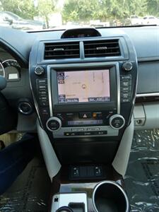 2012 Toyota Camry SE V6 - Photo 32 - Naples, FL 34104