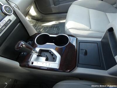 2012 Toyota Camry SE V6 - Photo 33 - Naples, FL 34104