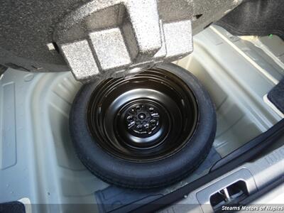 2012 Toyota Camry SE V6 - Photo 16 - Naples, FL 34104