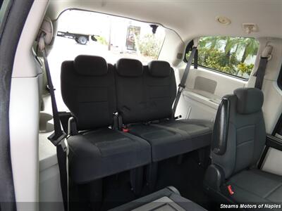 2010 Dodge Grand Caravan SE   - Photo 50 - Naples, FL 34104