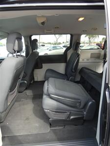 2010 Dodge Grand Caravan SE   - Photo 38 - Naples, FL 34104