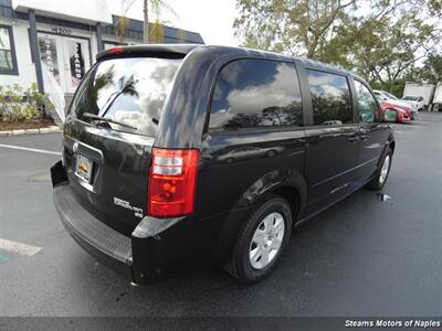 2010 Dodge Grand Caravan SE   - Photo 10 - Naples, FL 34104