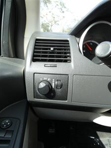 2010 Dodge Grand Caravan SE   - Photo 21 - Naples, FL 34104