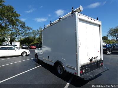 2017 Chevrolet Express Cutaway Box Truck 3500   - Photo 26 - Naples, FL 34104