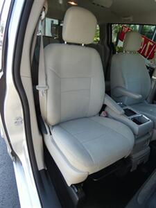 2011 Dodge Grand Caravan Mainstreet - Photo 46 - Naples, FL 34104