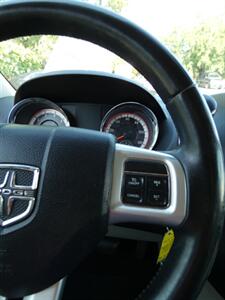 2011 Dodge Grand Caravan Mainstreet - Photo 25 - Naples, FL 34104