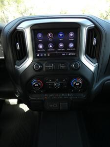 2020 Chevrolet Silverado 1500 RST   - Photo 28 - Naples, FL 34104