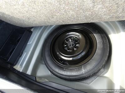 2006 Toyota Camry LE - Photo 16 - Naples, FL 34104