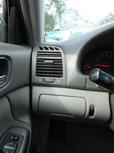 2006 Toyota Camry LE - Photo 23 - Naples, FL 34104