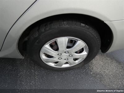 2006 Toyota Camry LE - Photo 20 - Naples, FL 34104
