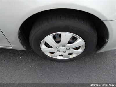 2006 Toyota Camry LE - Photo 18 - Naples, FL 34104