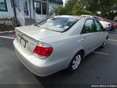 2006 Toyota Camry LE - Photo 11 - Naples, FL 34104
