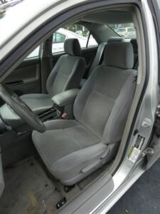 2006 Toyota Camry LE   - Photo 5 - Naples, FL 34104