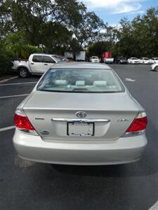 2006 Toyota Camry LE - Photo 13 - Naples, FL 34104