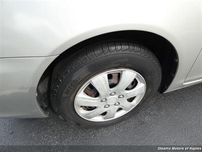 2006 Toyota Camry LE - Photo 19 - Naples, FL 34104