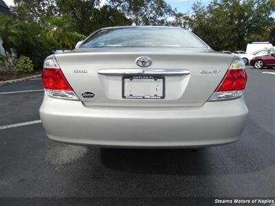 2006 Toyota Camry LE - Photo 12 - Naples, FL 34104
