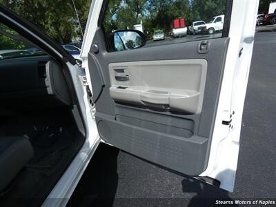 2005 Dodge Dakota Laramie   - Photo 46 - Naples, FL 34104