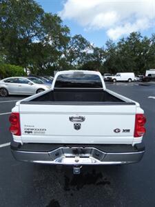 2005 Dodge Dakota Laramie   - Photo 14 - Naples, FL 34104