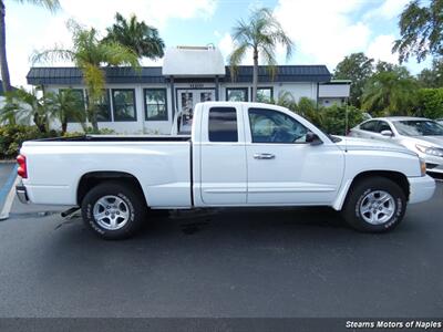 2005 Dodge Dakota Laramie   - Photo 2 - Naples, FL 34104