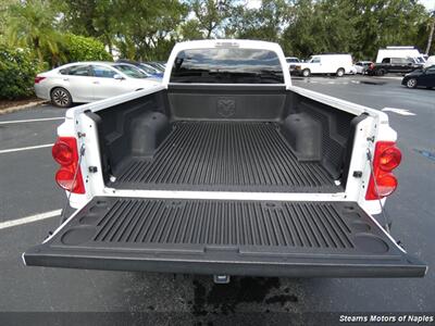2005 Dodge Dakota Laramie   - Photo 15 - Naples, FL 34104