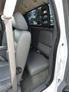 2005 Dodge Dakota Laramie   - Photo 39 - Naples, FL 34104
