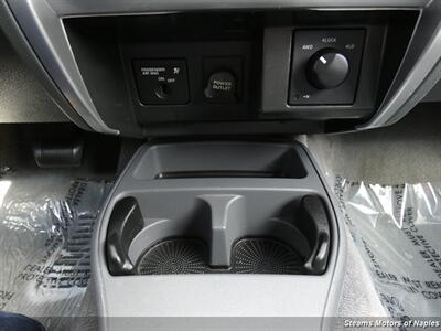 2005 Dodge Dakota Laramie   - Photo 30 - Naples, FL 34104