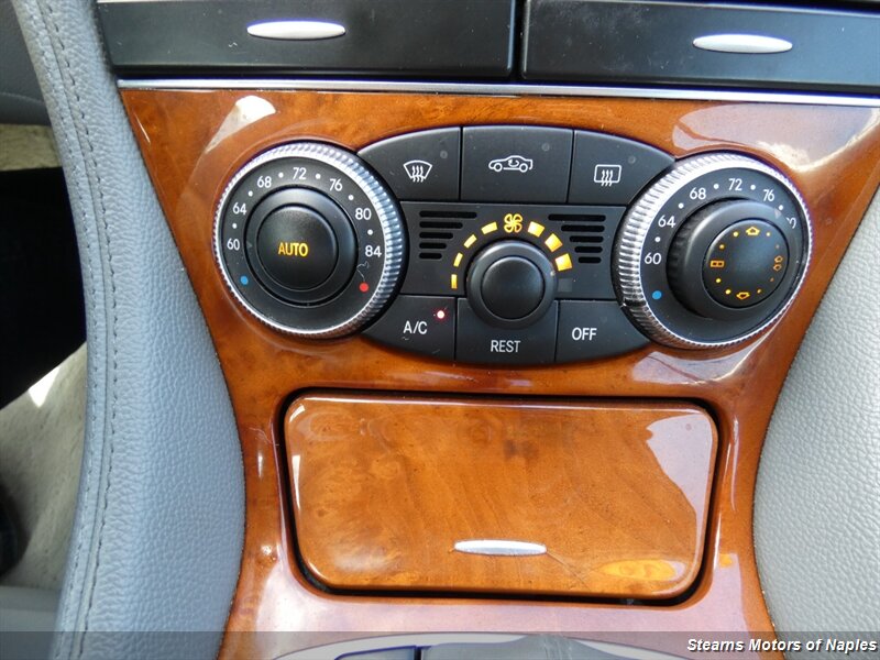 2005 Mercedes Benz SL 500 photo 18