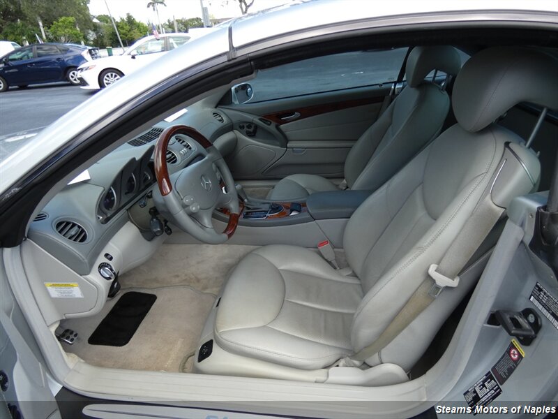 2005 Mercedes Benz SL 500 photo 25