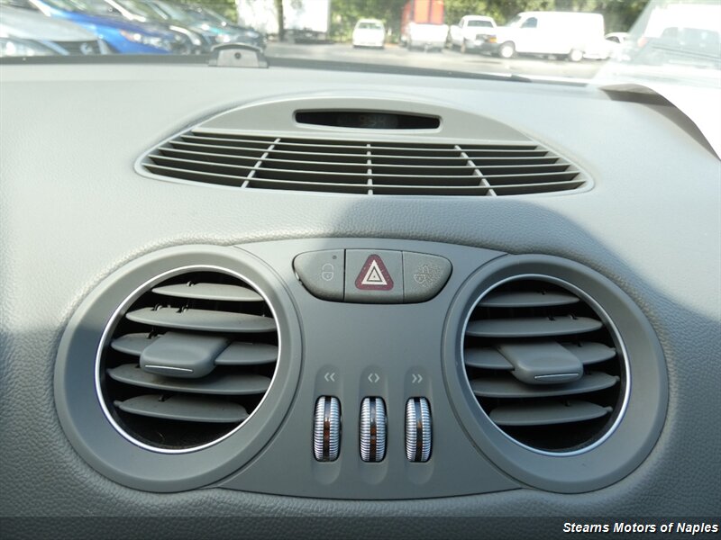 2005 Mercedes Benz SL 500 photo 16
