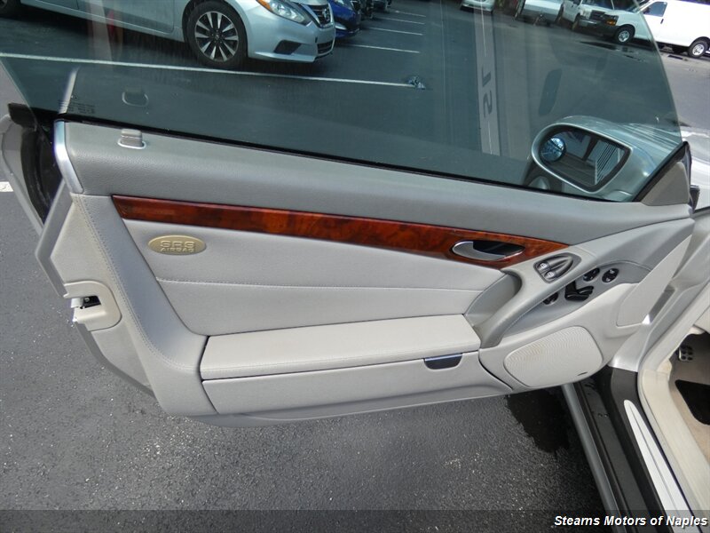 2005 Mercedes Benz SL 500 photo 27