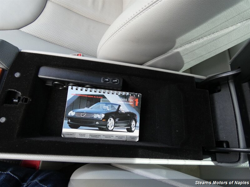 2005 Mercedes Benz SL 500 photo 21