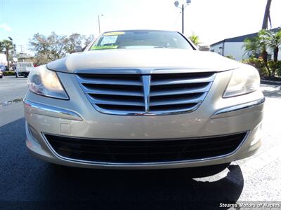 2012 Hyundai Genesis 3.8   - Photo 4 - Naples, FL 34104