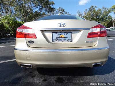 2012 Hyundai Genesis 3.8   - Photo 12 - Naples, FL 34104