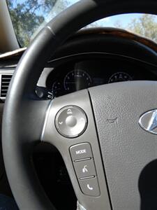 2012 Hyundai Genesis 3.8   - Photo 23 - Naples, FL 34104