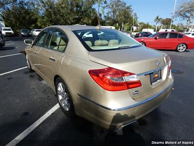 2012 Hyundai Genesis 3.8   - Photo 9 - Naples, FL 34104