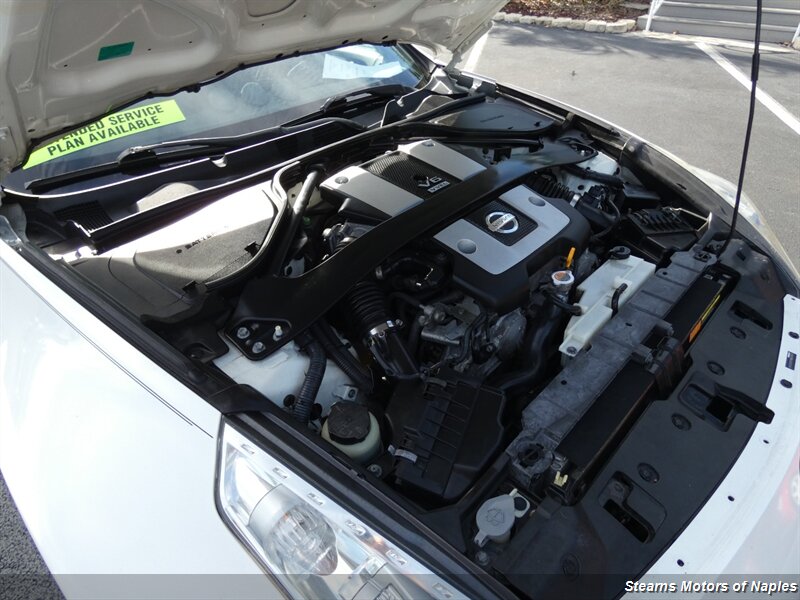 2010 Nissan 370Z Base photo 4