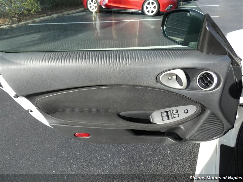 2010 Nissan 370Z Base photo 28