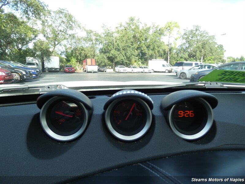 2010 Nissan 370Z Base photo 19