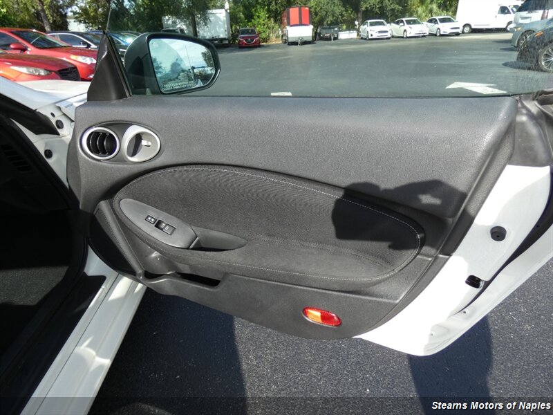 2010 Nissan 370Z Base photo 32