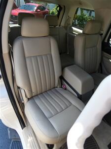2005 Lincoln Aviator Luxury   - Photo 54 - Naples, FL 34104