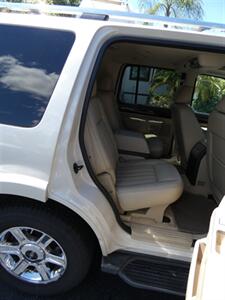 2005 Lincoln Aviator Luxury   - Photo 55 - Naples, FL 34104