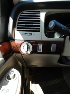 2005 Lincoln Aviator Luxury   - Photo 23 - Naples, FL 34104