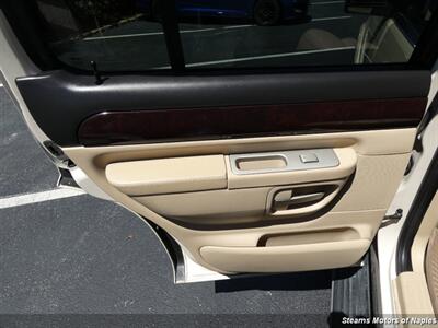 2005 Lincoln Aviator Luxury   - Photo 48 - Naples, FL 34104
