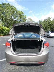 2013 Hyundai Elantra GLS - Photo 14 - Naples, FL 34104