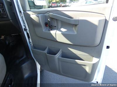 2018 Chevrolet Express 2500   - Photo 39 - Naples, FL 34104