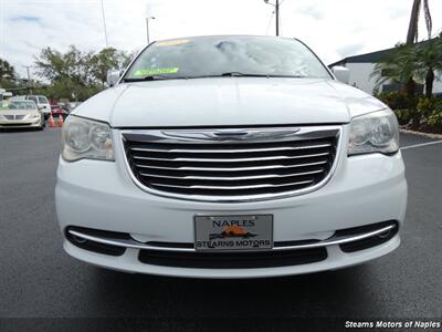 2015 Chrysler Town & Country Touring   - Photo 4 - Naples, FL 34104