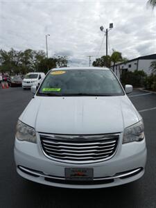 2015 Chrysler Town & Country Touring   - Photo 5 - Naples, FL 34104