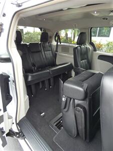 2015 Chrysler Town & Country Touring   - Photo 55 - Naples, FL 34104