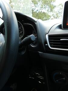 2015 Mazda MAZDA3 i Sport - Photo 27 - Naples, FL 34104