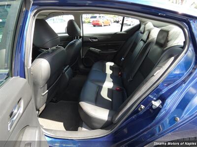 2019 Nissan Altima 2.5 SR   - Photo 42 - Naples, FL 34104